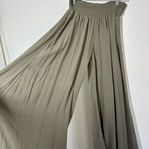 Final Touch Pants Womens Small Green Wide Leg Smocked Waist Crepe Pull On
